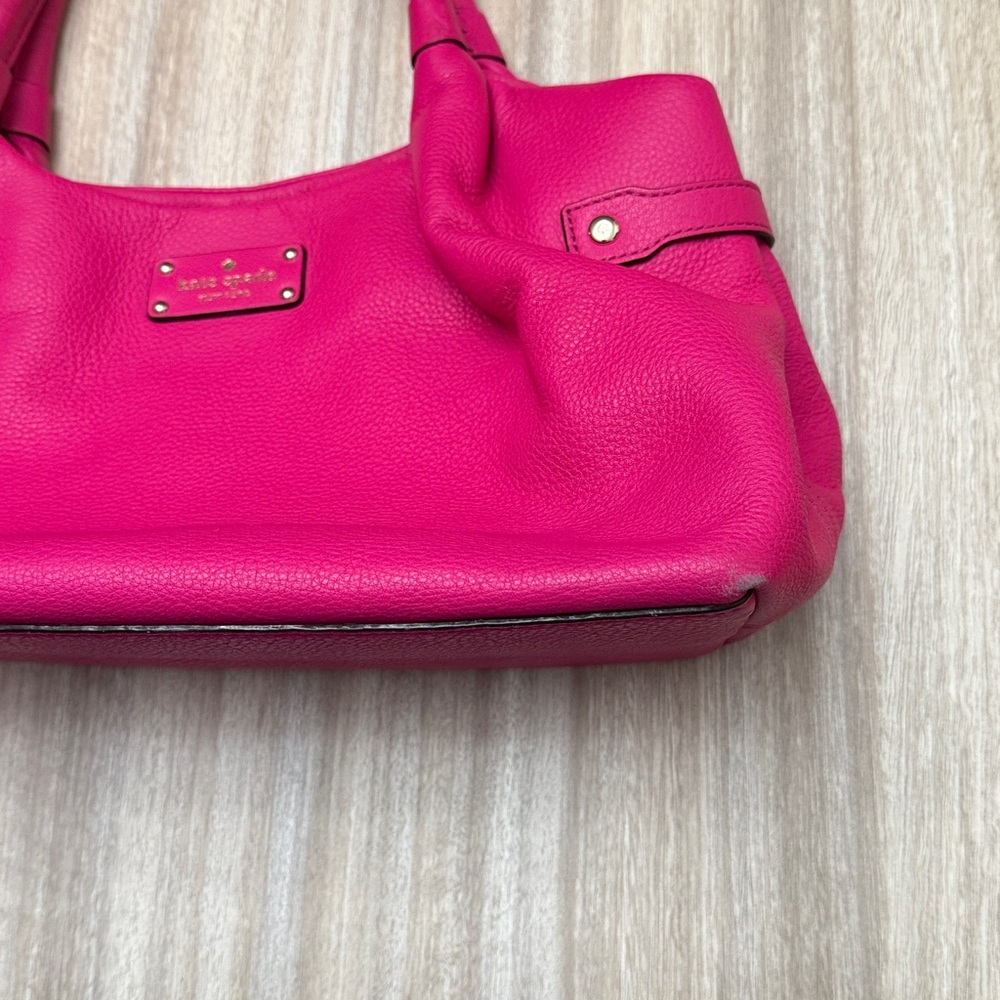 Kate Spade Berkshire Road Stevie Satchel in a hot pink (magenta) pebbled leather - Picture 6 of 13